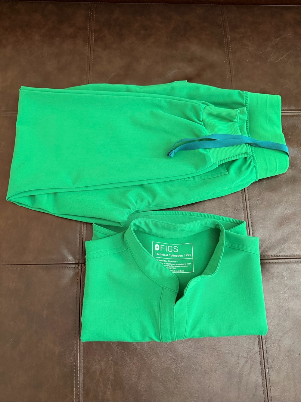 FIGS Bright Green Drawstring Bottoms - Technical Collection